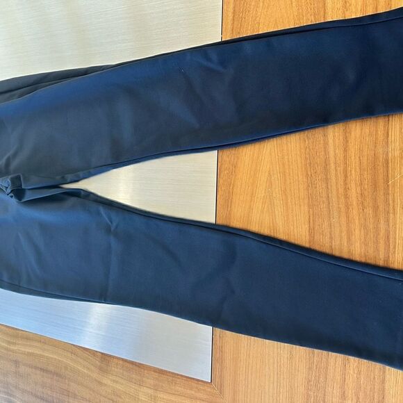 Theory navy blue elastic waist pants in size 8 - Picture 5 of 11